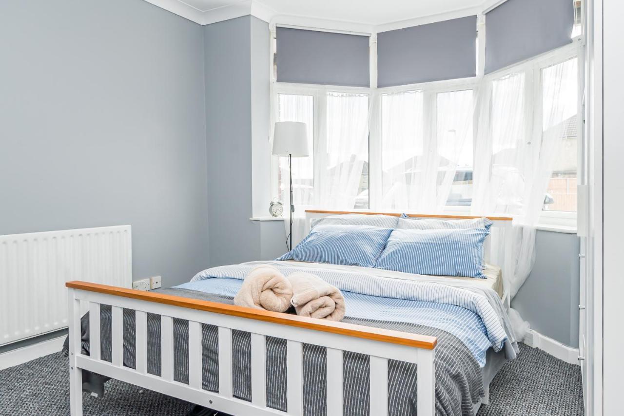 Shirley House 2, Self Catering Guest House, Self Check In, Smart Locks, 10 Min Walk To Southampton General, Aspire And Princess Anne Hospitals, Access To Fully Equipped Kitchen, Excellent Transport Links, Ideal For Longer Stays And Hospital Shifts Eksteriør billede